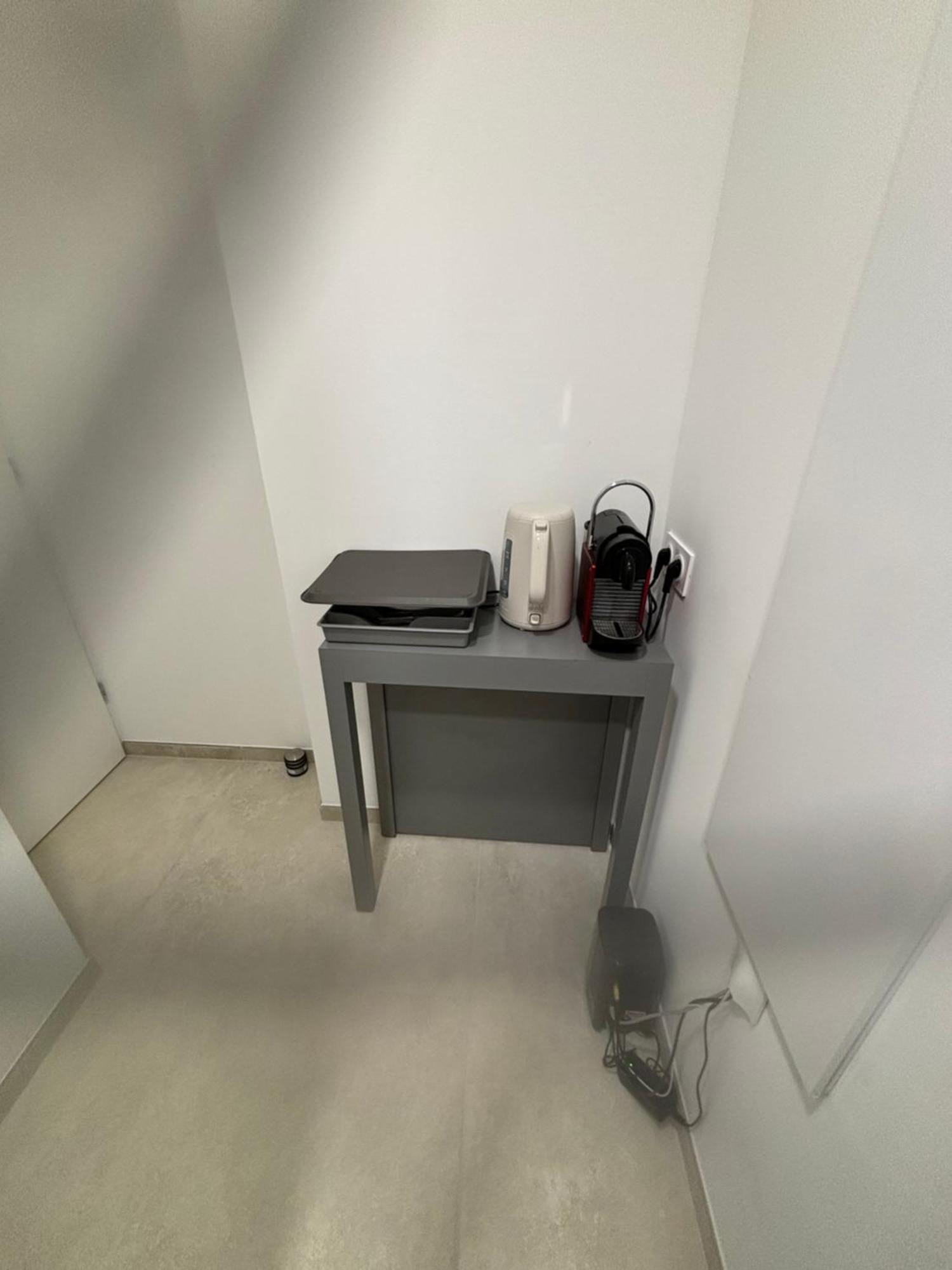 Chambre Privee Climatisee Avec Salle De Bains Partagee-Le Sapin Genay (Rhone) Екстериор снимка